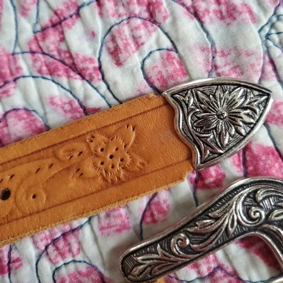 Spell Cactus Rose Tooled Leather Belt VERY RARE! - Picture 4 of 7